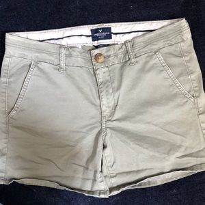 Olive green AE Midi short